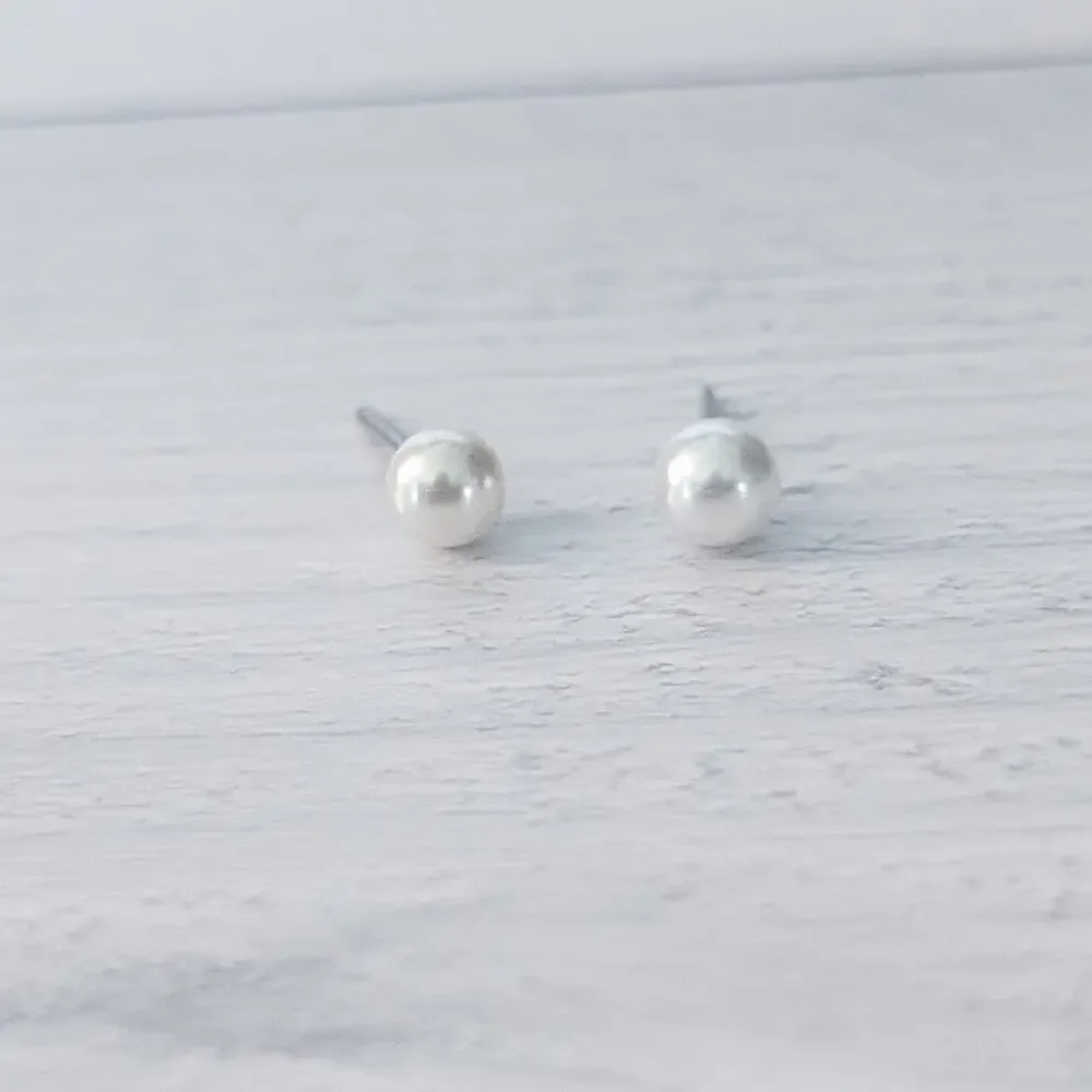 Small Faux Pearl Stud Earrings - Dainty